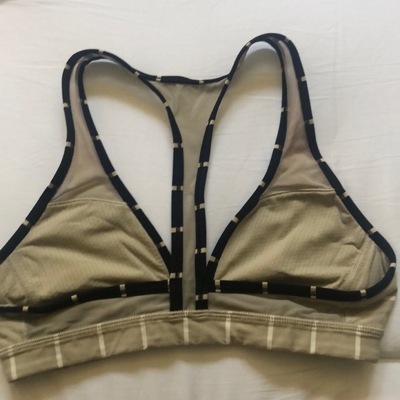 Small Lulu Lemon Sports Bra - Picture 4 of 5